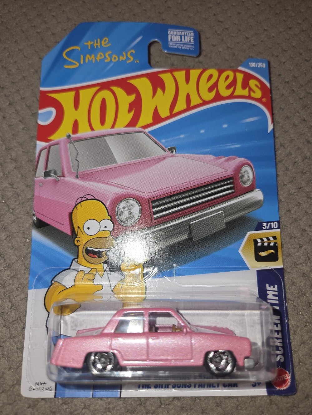 Hot Wheels The Simpsons Family Car Pink Sedan HW Screen Time 3/10 NIP 108/250